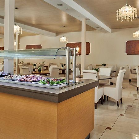 Mavrikos Hotel Plános Eksteriør billede