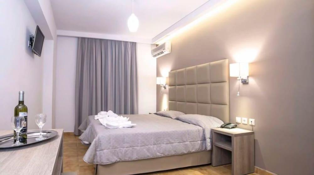 Mavrikos Hotel Plános Eksteriør billede