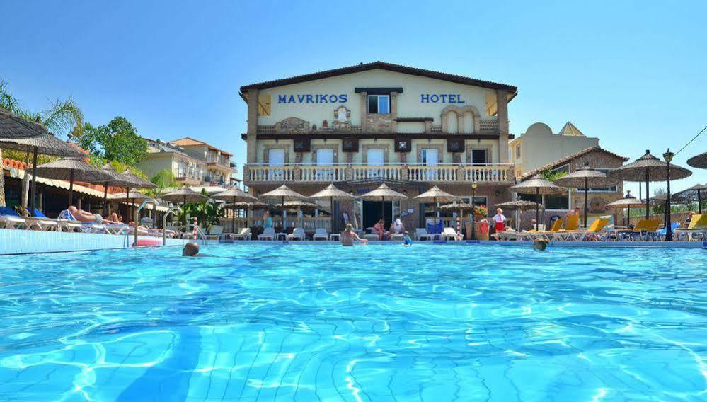 Mavrikos Hotel Plános Eksteriør billede